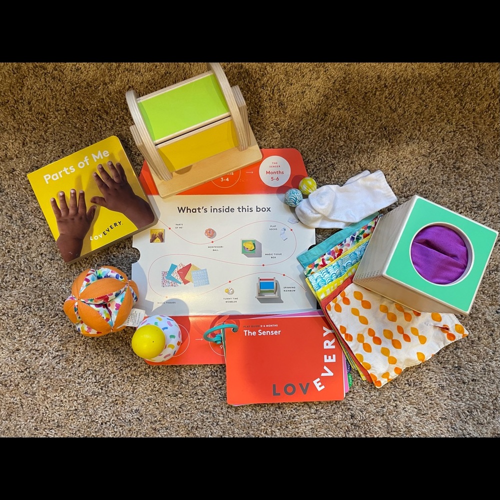 (LOVEVERY) 5-6 month play kit